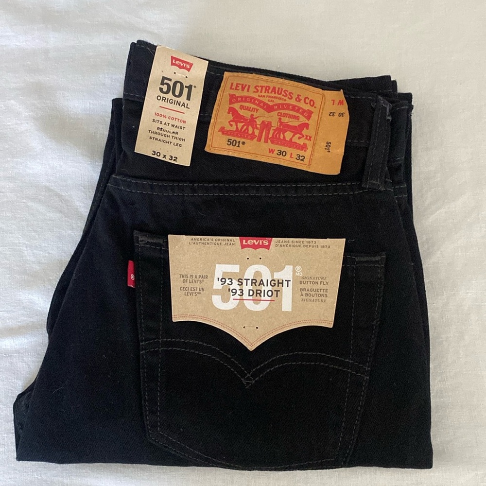 Men’s 501 Levi’s 30 x 32 
Black Jeans with tags